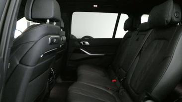 BMW X7 XDrive40d — photo 25
