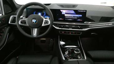 BMW X7 XDrive40d — photo 29