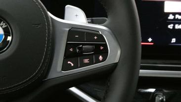 BMW X7 XDrive40d — photo 31