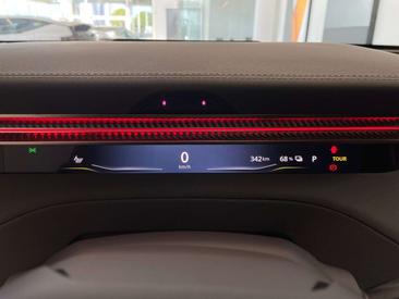 Lotus Eletre 2026 Blanc — photo 7