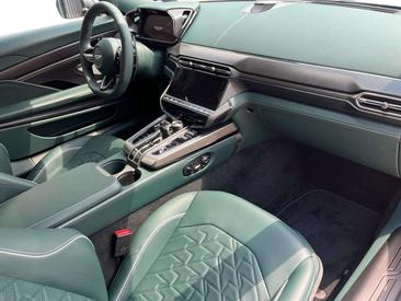 Aston Martin Vanquish V12 BiTurbo — photo 14