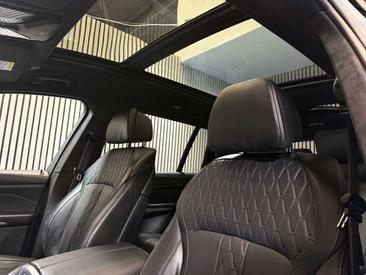 BMW X7 M60i — photo 12