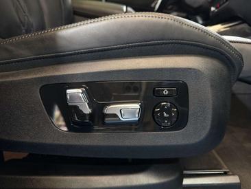 BMW X7 M60i — photo 44