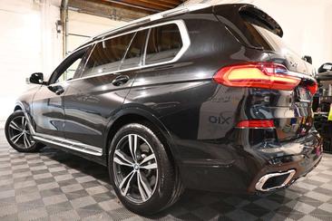 BMW X7 XDrive30d — photo 9