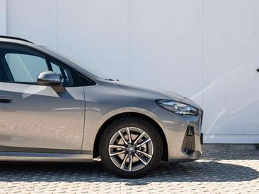 BMW Série 2 Active Tourer 218d — photo 2