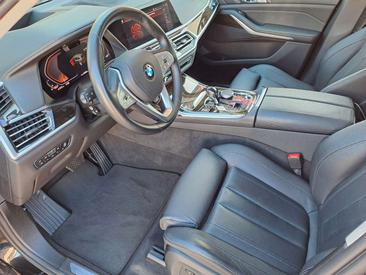 BMW X7 XDrive40i — photo 8