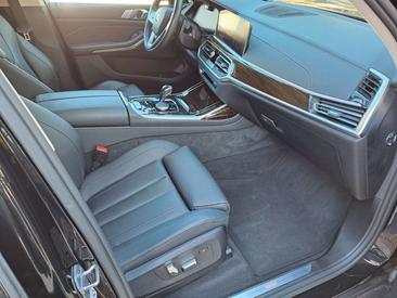 BMW X7 XDrive40i — photo 10