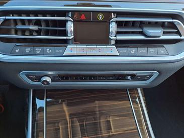 BMW X7 XDrive40i — photo 25