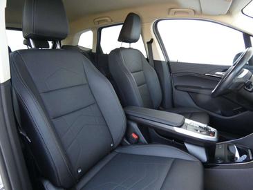 BMW Série 2 Active Tourer 218d — photo 13