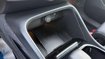 Volvo C40 Coupé SUV Recharge Single Motor Extended Range — photo 20
