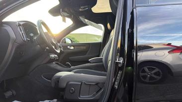Volvo C40 Coupé SUV Recharge Single Motor Extended Range — photo 22