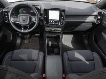 Volvo C40 Coupé SUV — photo 10