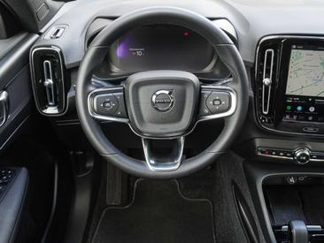 Volvo C40 Coupé SUV — photo 11