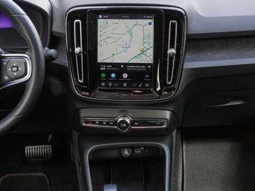 Volvo C40 Coupé SUV — photo 12