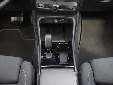 Volvo C40 Coupé SUV — photo 14