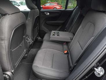 Volvo C40 Coupé SUV — photo 17