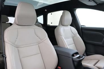 Volvo EX60 P10 AWD — photo 13