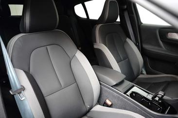 Volvo C40 Coupé SUV — photo 6