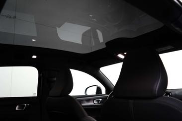 Volvo C40 Coupé SUV — photo 10