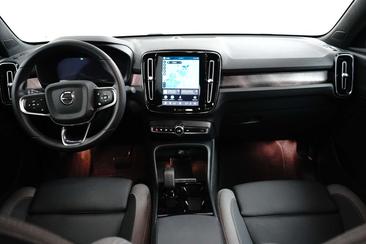 Volvo C40 Coupé SUV — photo 11