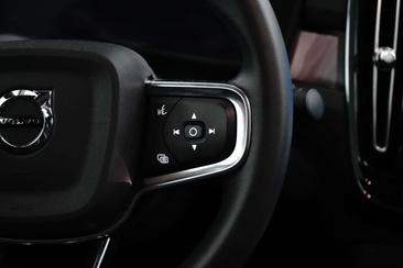 Volvo C40 Coupé SUV — photo 14