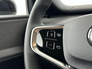 Volvo EX30 P3 Long Range — photo 13