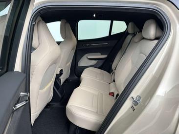 Volvo EX30 P3 Long Range — photo 27