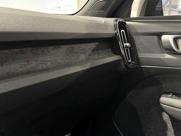 Volvo C40 Coupé SUV Recharge Single Motor Extended Range — photo 7