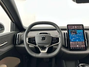 Volvo EX30 P3 Long Range — photo 32