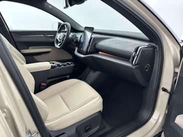 Volvo EX30 P3 Long Range — photo 36