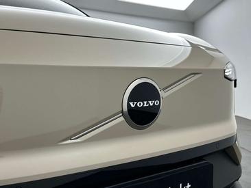 Volvo EX30 P3 Long Range — photo 39