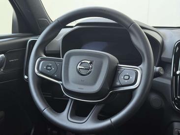 Volvo EX40 Single Motor Extended Range 2025 Gris — photo 11