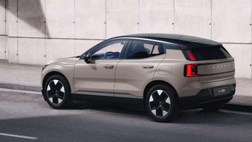 Volvo EX30 P3 Long Range — photo 8