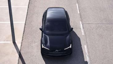 Volvo EX30 P3 Long Range — photo 10
