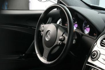 Mercedes-Benz SLR McLaren — photo 13