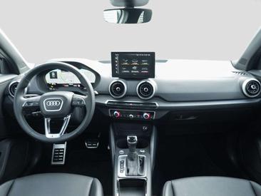 Audi Q2 35 TFSI — photo 12