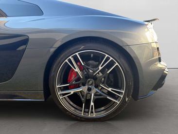 Audi R8 Coupé V10 Performance RWD — photo 16