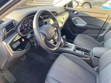 Audi Q3 35 TFSI — photo 11
