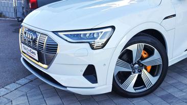Audi E-tron 55 Quattro — photo 8