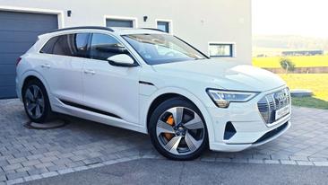 Audi E-tron 55 Quattro — photo 12