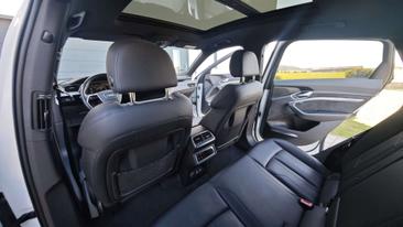 Audi E-tron 55 Quattro — photo 20