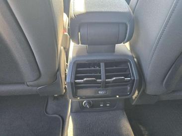 Audi RSQ3 Sportback — photo 12
