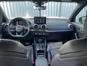 Audi Q2 35 TDI — photo 8