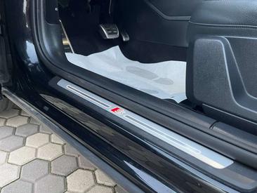 Audi Q2 35 TDI — photo 12