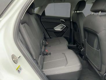 Audi Q3 40 TFSI Quattro — photo 12