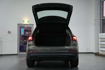 Audi Q3 35 TFSI — photo 8