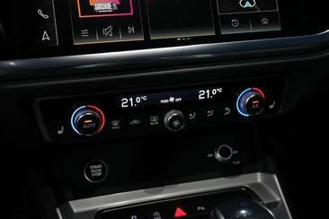 Audi Q3 35 TFSI — photo 23