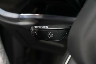 Audi Q3 35 TFSI — photo 32