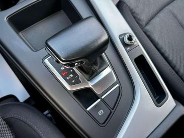 Audi A4 Avant 40 TDI Quattro — photo 28