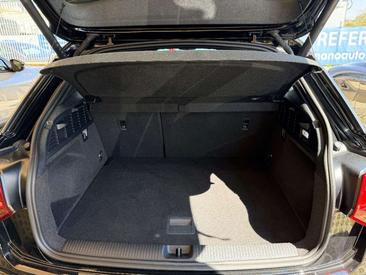 Audi Q2 35 TDI — photo 38